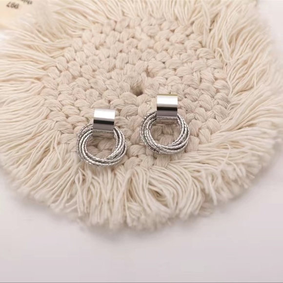 Silver 925 plated Elegant Earrings - Picture 4 of 4